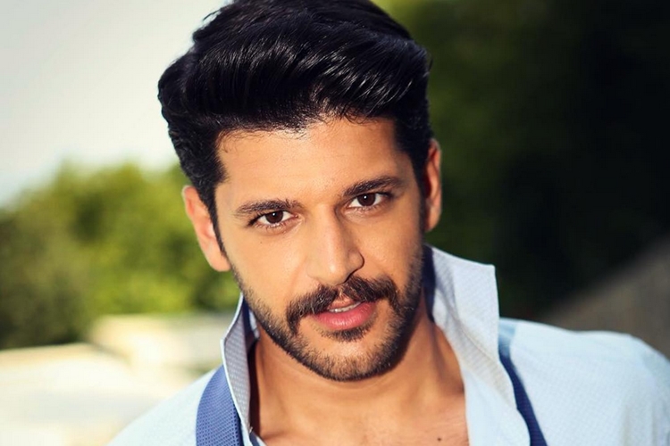 Emre Kıvılcım – Selim z serialu Elif – ile ma lat, wzrostu, gdzie jeszcze zagrał