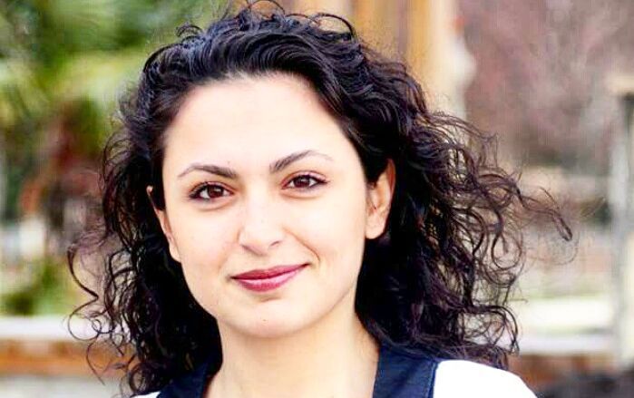 Ayşegül Yalçıner – Kiraz z serialu Elif – ile ma lat, ciekawostki, zdjęcia
