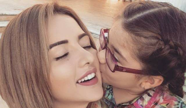 Esin Benim – Ipek z serialu Elif – ile ma lat, wzrostu, ciekawostki