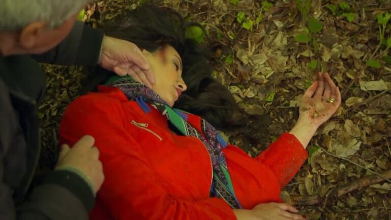 Elif odcinek 628: Arzu dzwoni do Leyli i prosi ją o pomoc! Policja przesłuchuje Elif! [Streszczenie + Zdjęcia]