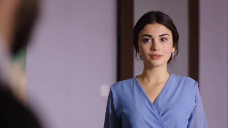 Przysięga odcinek 57: Cemre zabiera Reyhan na zakupy! Soner odwozi Leylę do domu! [Streszczenie + Zdjęcia]