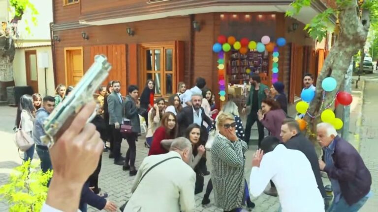 Elif odcinek 641: Otwarcie kawiarni Yusufa! Padają strzały! [Streszczenie + Zdjęcia]