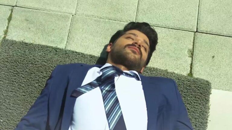 Elif odcinek 644: Cała okolica huczy, że Melek jest złodziejką! Selim traci przytomność! [Streszczenie + Zdjęcia]