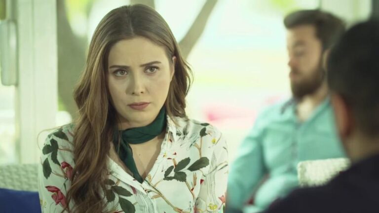 Elif odcinek 658: Melek przyjmuje ofertę Yahyi! Leyla przyłapuje kuzyna na kłamstwie! [Streszczenie + Zdjęcia]