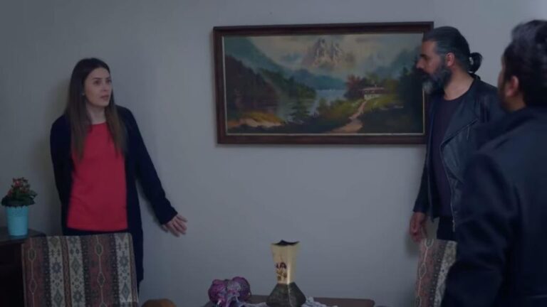 Elif odcinek 897: Ludzie Tarika włamują się do domu Melek! Kerem wychodzi na wolność! [Streszczenie + Zdjęcia]