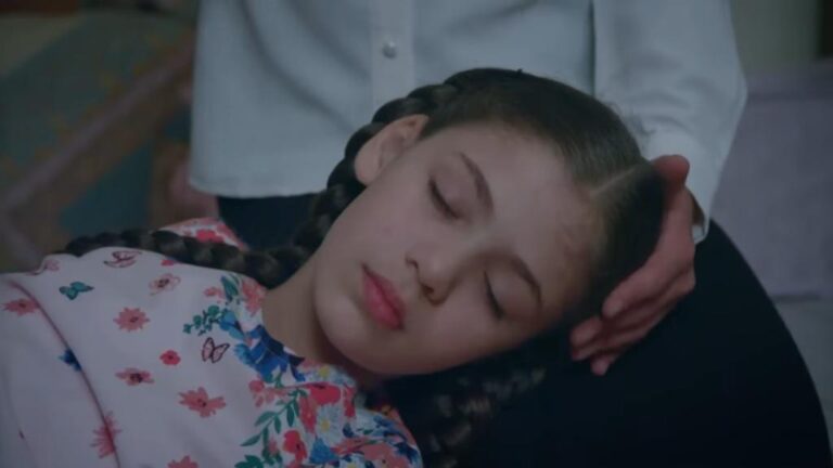 Elif odcinek 902: Elif spada z krzesła i traci przytomność! Veysel rusza Melek na ratunek! [Streszczenie + Zdjęcia]