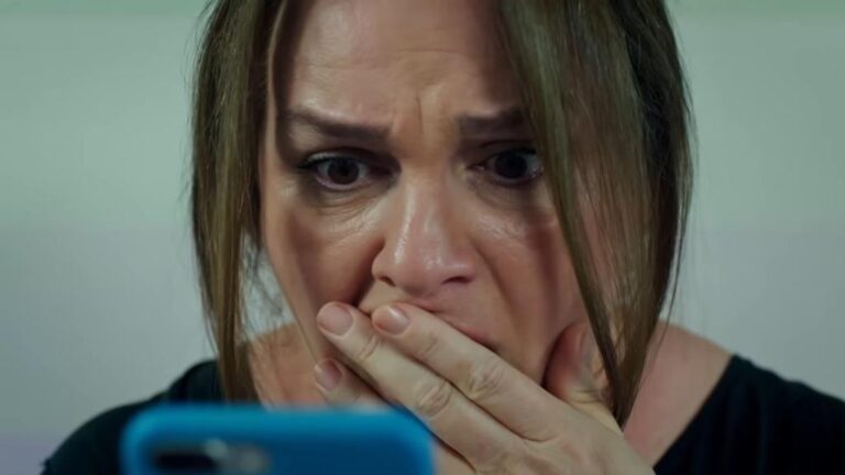 Przysięga odcinek 388: Feride spędza noc w pokoju Emira! Munever odkrywa, że Kumru założyła suknię Narin! [Streszczenie + Zdjęcia]