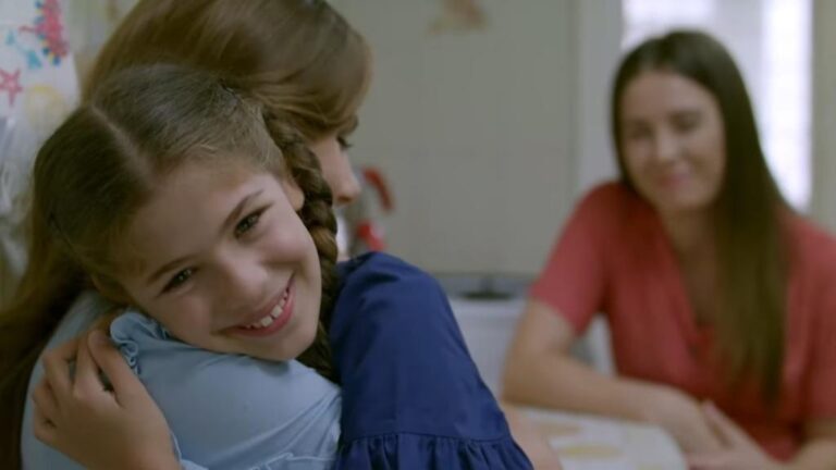 Elif odcinek 959: Safak widzi Tufana, który trzyma Julide za rękę! Asli na stałe wprowadza się do Melek! [Streszczenie + Zdjęcia]