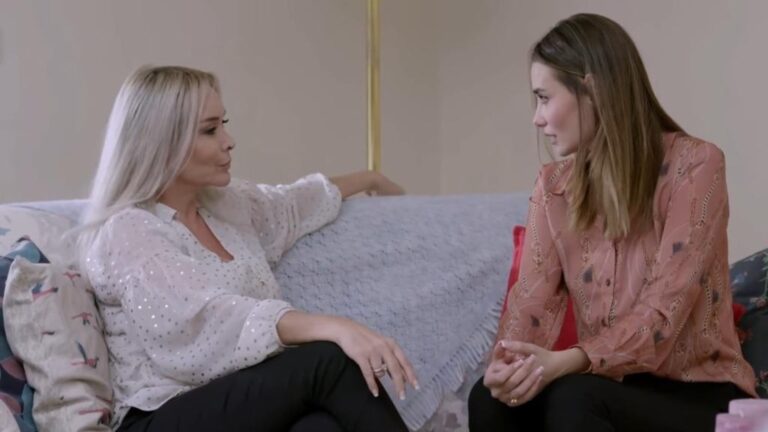 Elif odcinek 1014: Parla mówi Kiymet o swoich kłopotach! Ta postanawia jej pomóc! [Streszczenie + Zdjęcia]