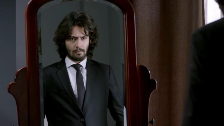 Elif odcinek 1015: Kerem oznajmia rodzinie, że jutro się żeni! Humeyra reaguje gwałtownie! [Streszczenie + Zdjęcia]