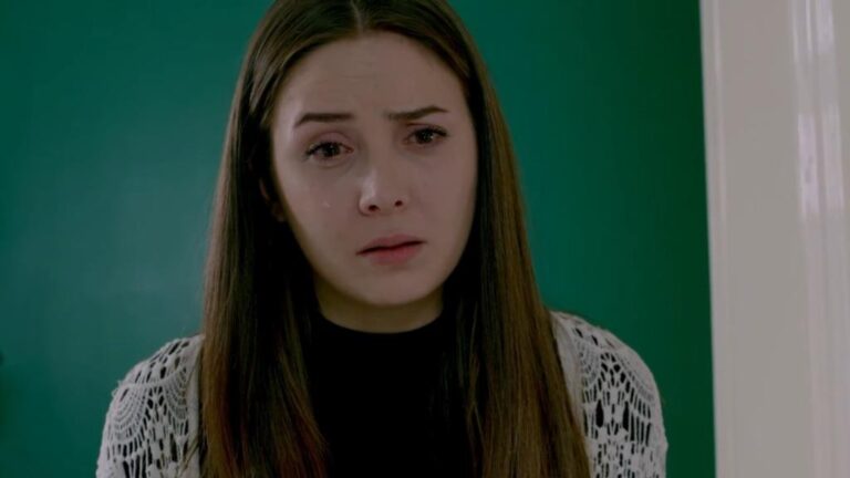 Elif odcinek 1045: Kiymet oskarża Melek o próbę zabójstwa! Rana ląduje w ramionach Leventa! [Streszczenie + Zdjęcia]