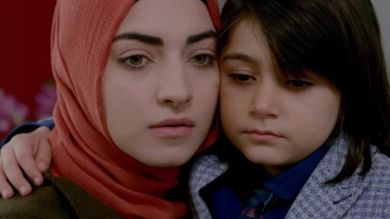 Elif odcinek 1048: Melek wchodzi do pokoju Kiymet pod jej nieobecność! Safak stawia Leman ultimatum! [Streszczenie + Zdjęcia]