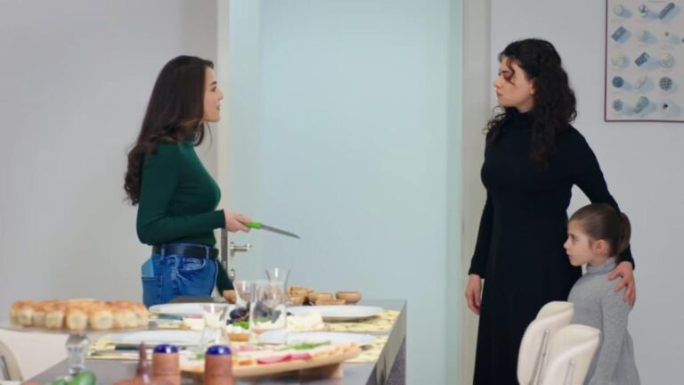 Przysięga odcinek 465: Powrót Kumru! Dziewczyna grozi nożem Masal i Narin! [Streszczenie + Zdjęcia]