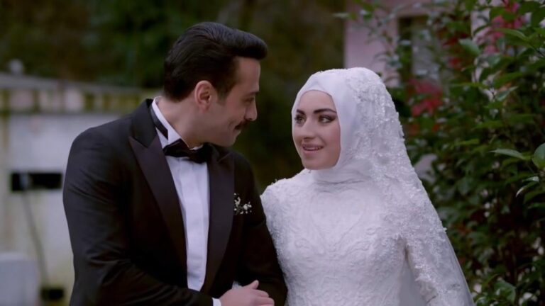 Elif odcinek 1053: Ślub Safaka i Julide! Alev porywa Emirhana! Akin wyznaje Birce miłość! [Streszczenie + Zdjęcia]