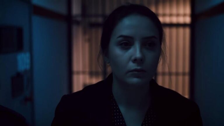 Elif odcinek 1073: Melek zostaje skazana za oszustwo i usiłowanie zabójstwa! Trafia do więzienia! [Streszczenie + Zdjęcia]