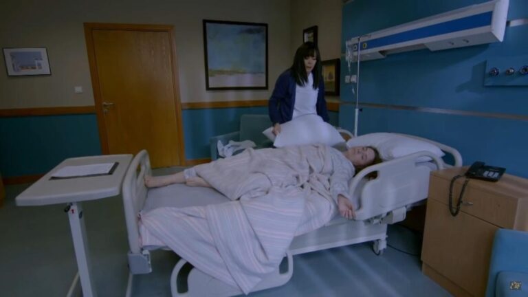 Elif odcinek 1095: Kiymet wchodzi do sali Melek i dusi ją poduszką! Jest pewna, że ją zabiła! [Streszczenie + Zdjęcia]