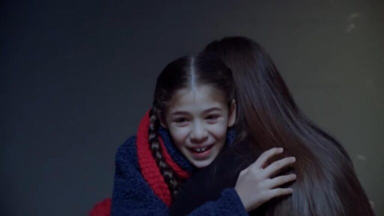 Elif odcinek 1104: Kerem ma niespodziankę dla Elif! Zabiera ją do mamy! [Streszczenie + Zdjęcia]