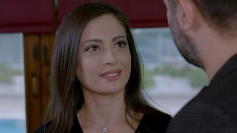 Elif odcinek 1105: Humeyra ogłasza, że jest w związku z Leventem! Asli żałuje swoich słów! [Streszczenie + Zdjęcia]