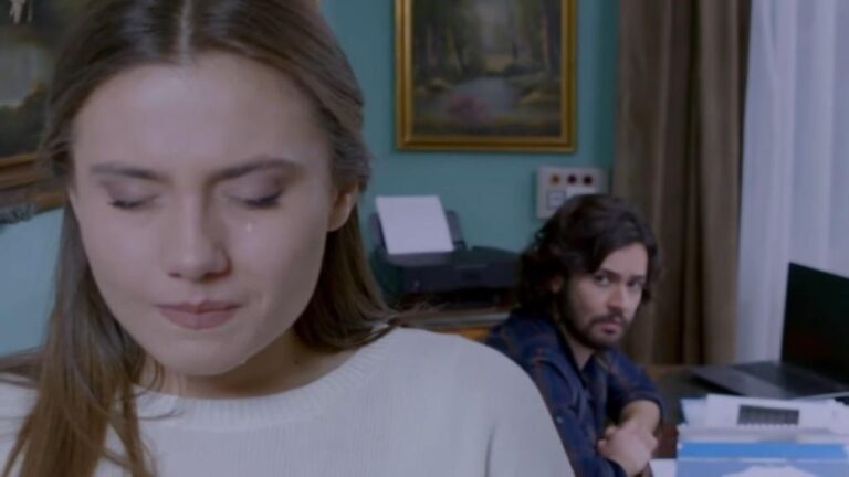 Elif odcinek 1121: Kerem niszczy umowę Asli! Mówi, że może odejść z firmy! [Streszczenie + Zdjęcia]