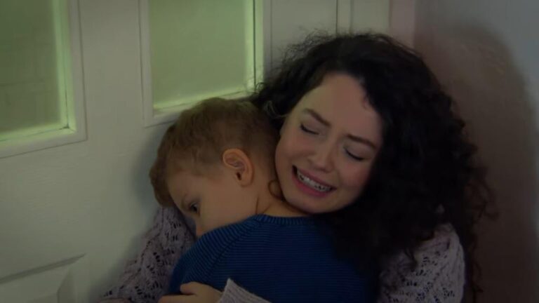 Zranione ptaki odcinek 1: Historia porwanego chłopca i biednej dziewczyny, która go wychowuje! [Streszczenie + Zdjęcia]