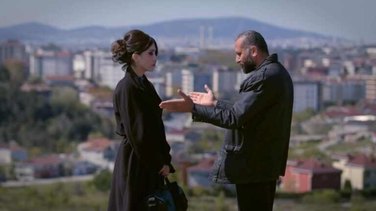 Zranione ptaki odcinek 49: Kudret grozi Hulyi! Melis zrzuca mężczyznę z tarasu! [Streszczenie + Zdjęcia]