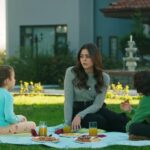 Seher spędza czas na zewnątrz z Yusufem i Melek.