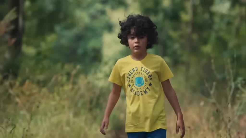 Yusuf błąka się po lesie.