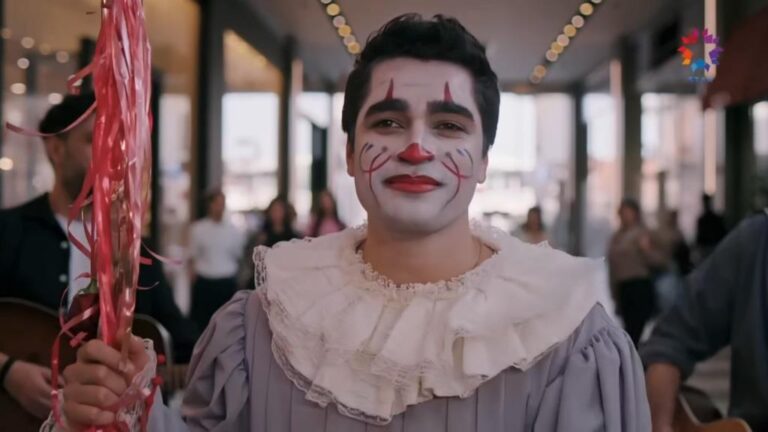 Złoty chłopak odcinek 216 i 217: Abidin mówi Sefice, że oświadczył się Aysen! Akin porywa Seyran!