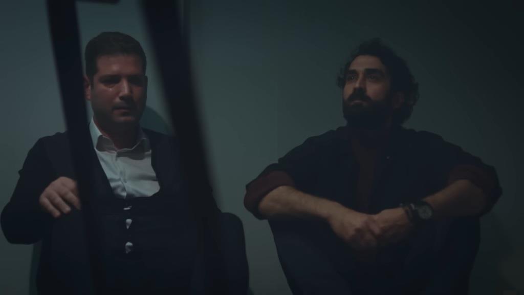 Ferit i Cemil w celi.