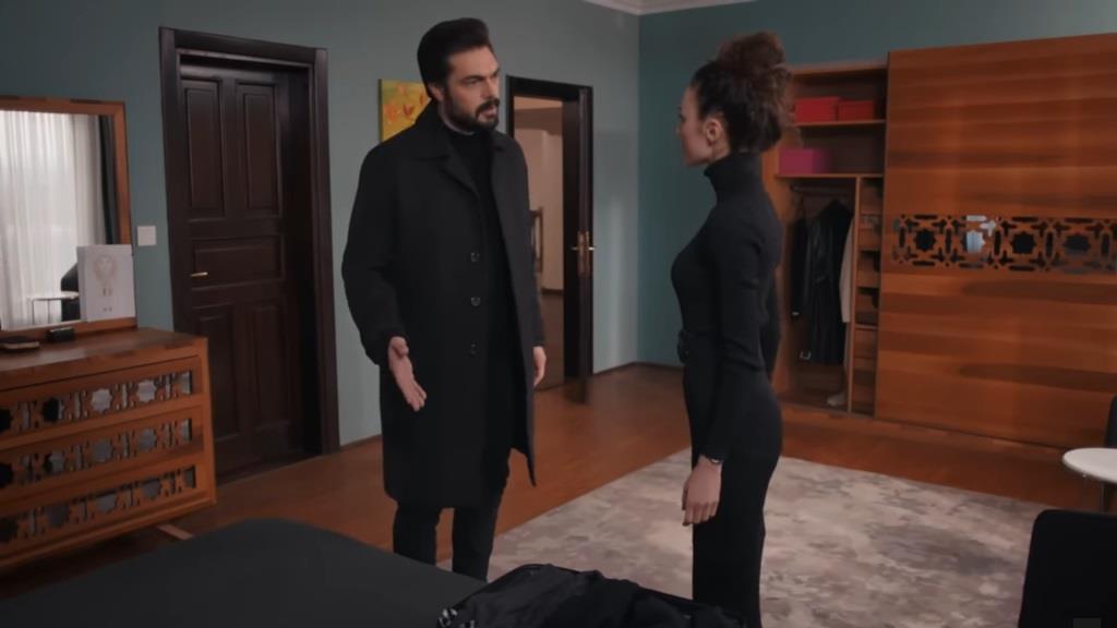 Yaman zabrania Nanie się wyprowadzić.