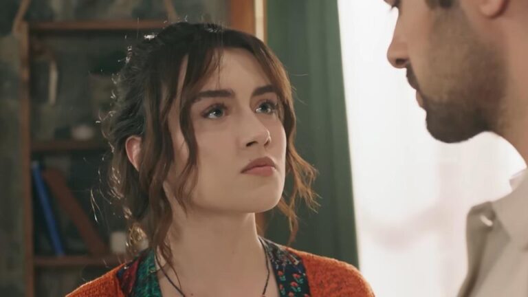 Kadr z 82. odcinka serialu "Wichrowe Wzgórze". Zeynep patrzy na Halila ostro. Chwilę wcześniej powiedziała mu, że jej marzenia nie są na sprzedaż.