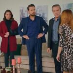 Scena w domu Firdevs. Murvet przyprowadziła tu swoją siostrę, by przeprosiła Firdevs za romans z jej mężem. Suat staje w obronie Yildiz. W pomieszczeniu obecni są także Handan i Kuzey.