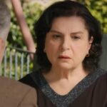 Bulent przyznaje Naciye, że Zeynep jest jego córką. Naciye jest w szoku.