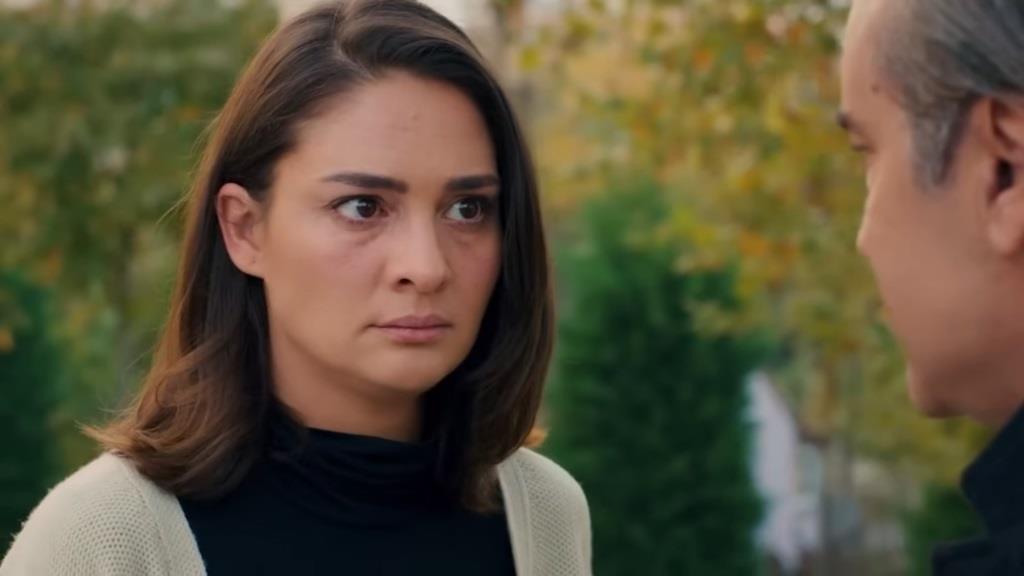 Kadr z 59. odcinka. Yildiz nie daje Suatowi szans na związek.