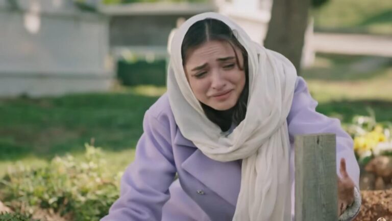 Kadr z 102. odcinka. Gulce jest zrozpaczona, odkrywając grób siostry.