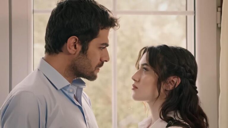 Kadr z 130. odcinka serialu Wichrowe Wzgórze. Halil i Zeynep.