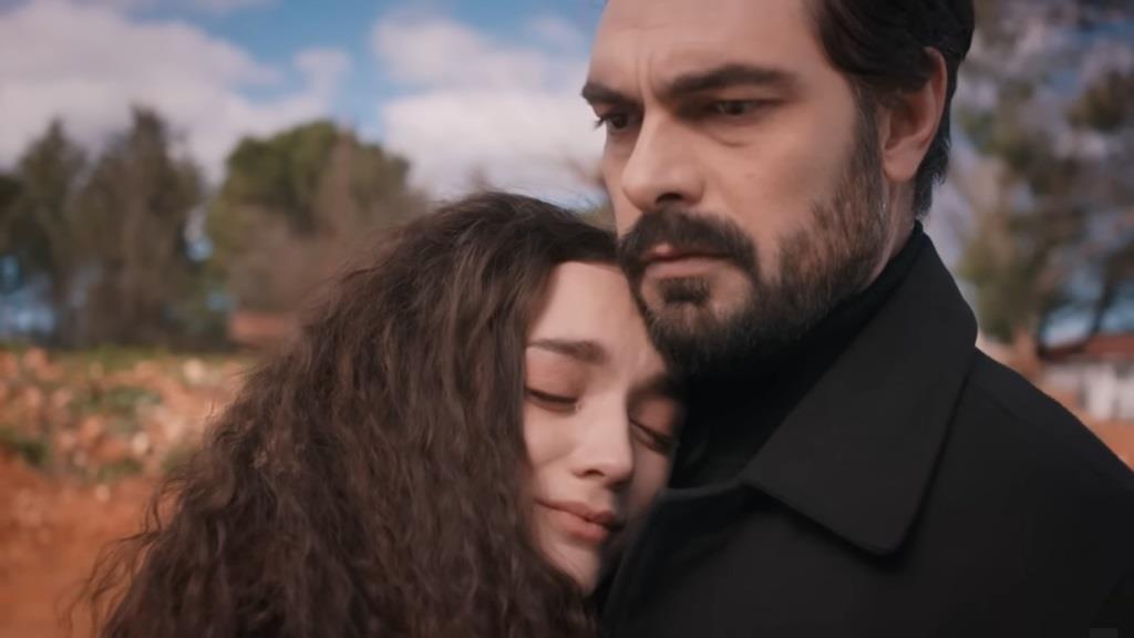 Zbliżenie na Nanę i Yamana.