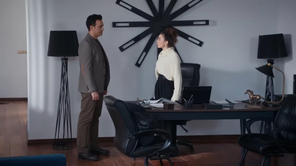 Nedim i Nana w firmie.