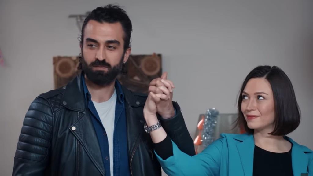 Ferit i jego nowa dziewczyna.