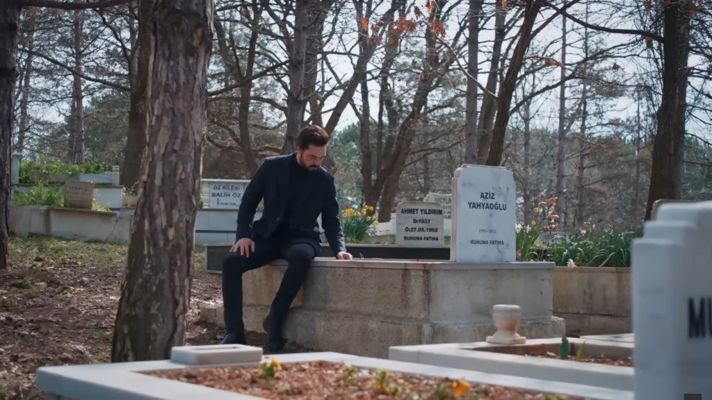 Yaman jest na cmentarzu.