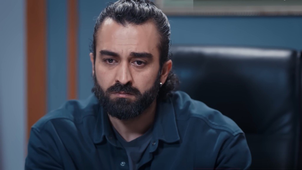 Ferit jest bardzo smutny.