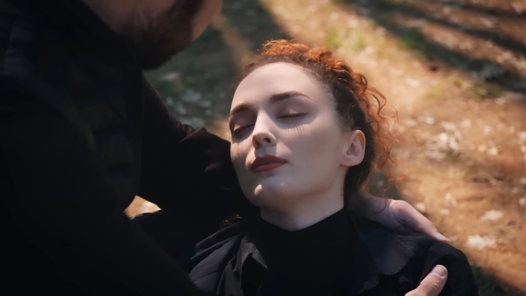 Nana mdleje na rękach Yamana.