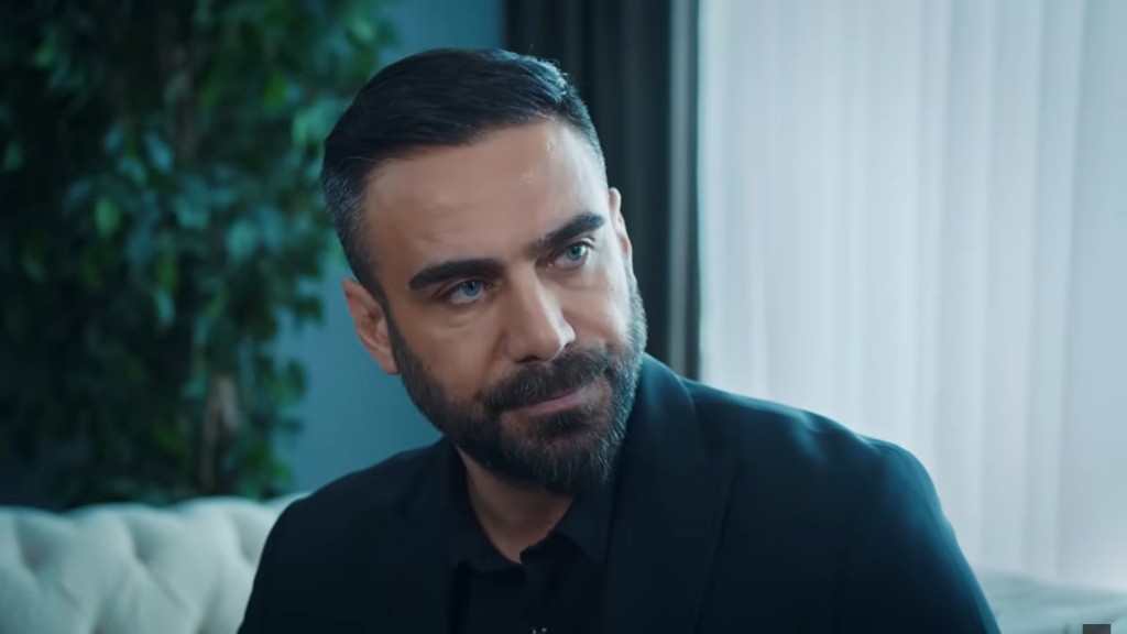 Gangster o pseudonimie Trucizna, który Yamanowi przedstawił się jako Acar Gurkan.