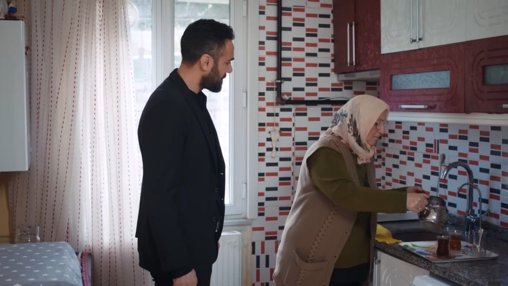 Acar i Safiye w kuchni.