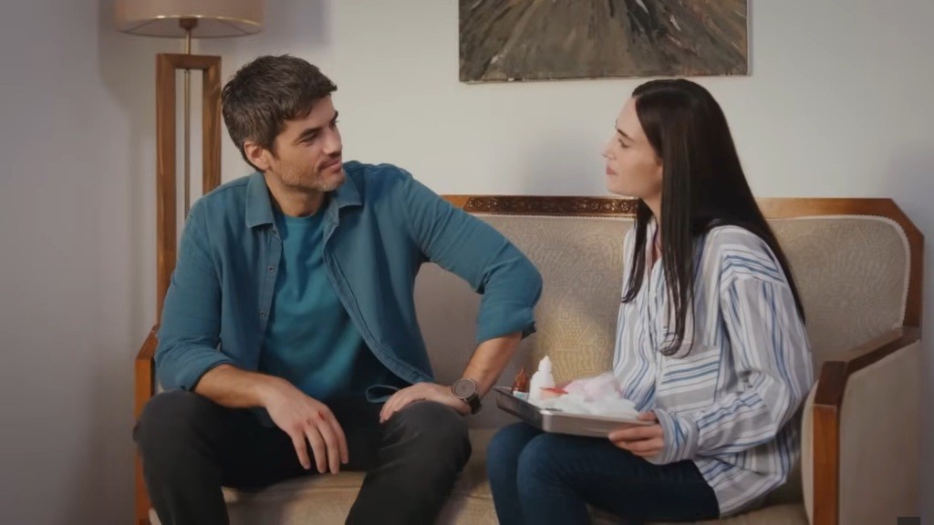 Poyraz i jego siostra, Nazli.