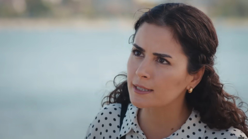 Aynur jest oburzona zachowaniem prokuratora.