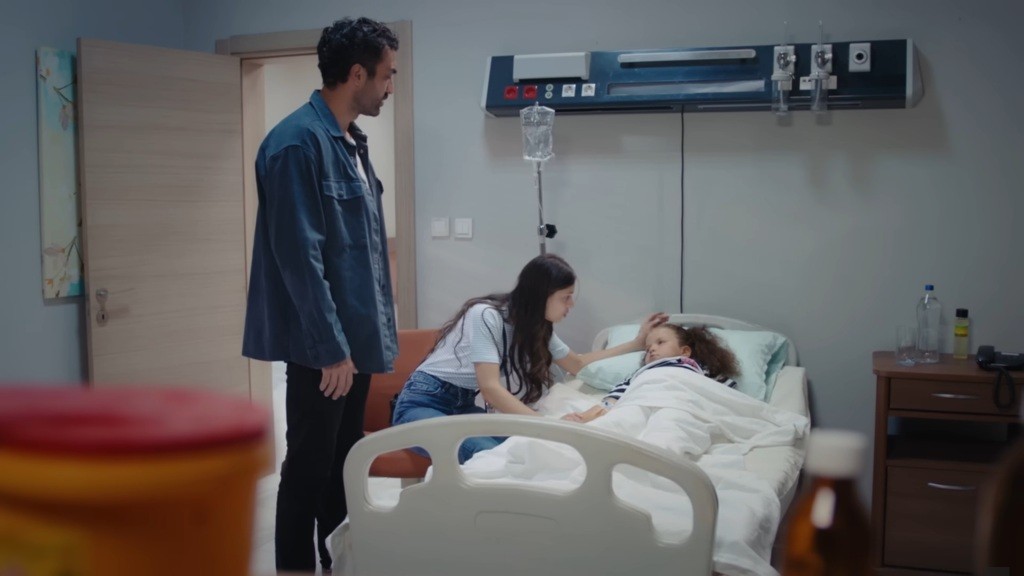 Ferit i Ayse w sali Dogi.