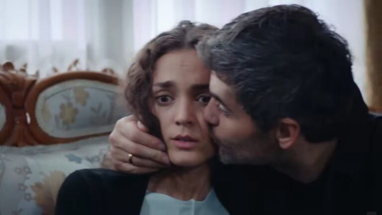 Poyraz całuje Nanę.