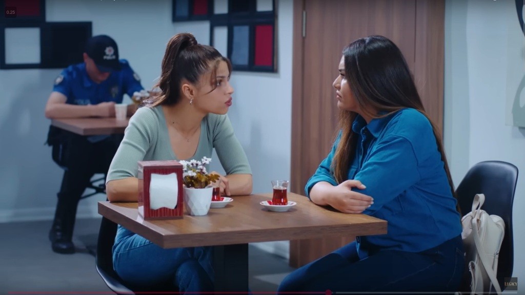 Ayse i Nese.