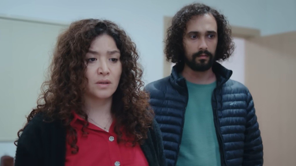 Cansel i jej brat, Semih.